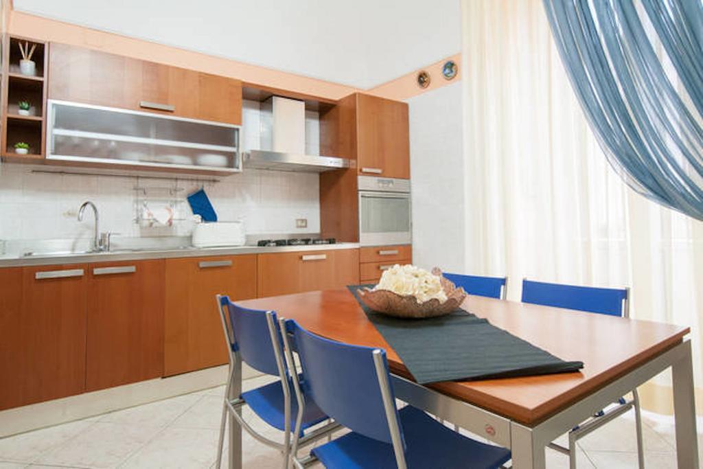 Turenum Apartment Trani Εξωτερικό φωτογραφία